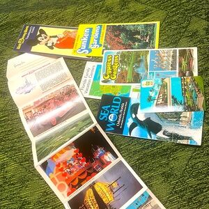 1978 Vintage Walt Disney World, Sea World, & other Florida Attraction Brochures